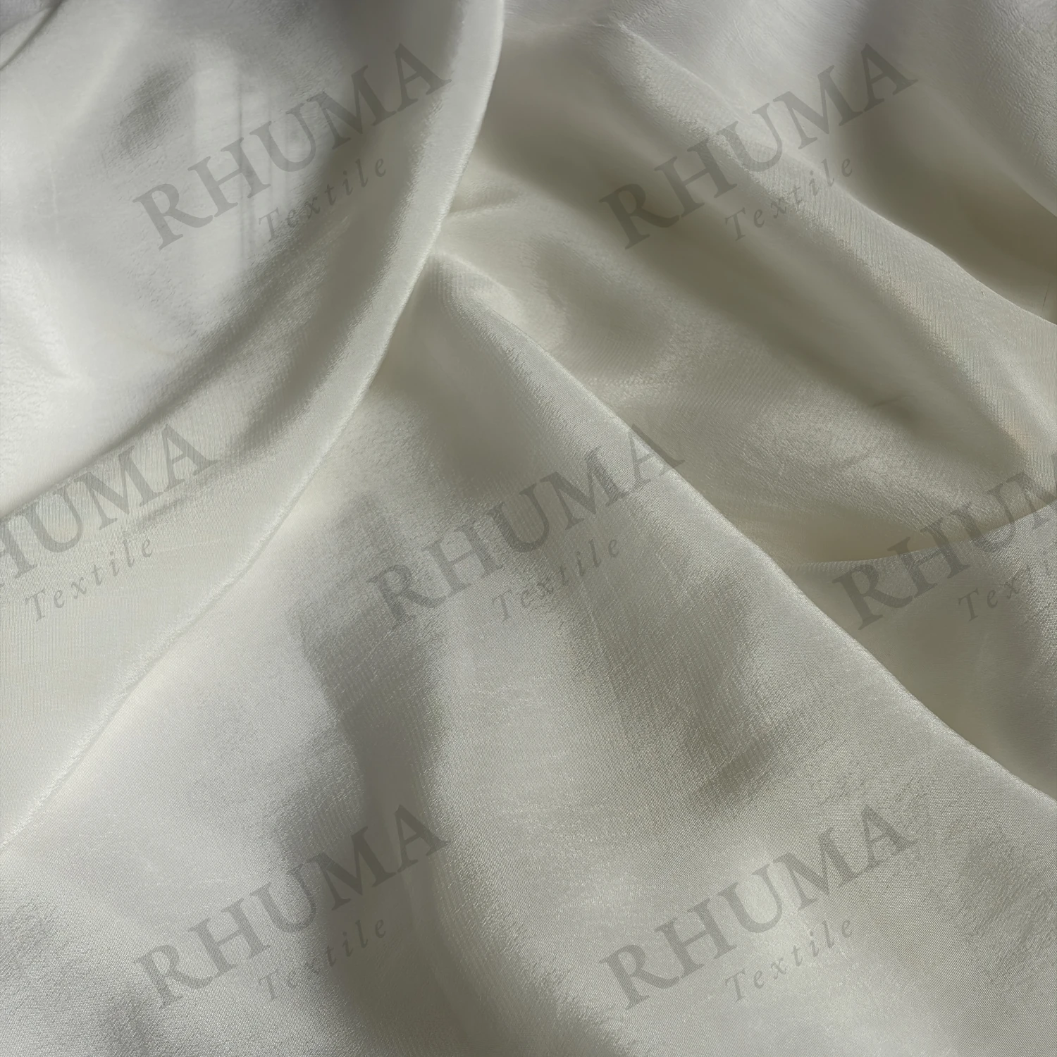Bemberg Natural Crepe Fabric Detail 4